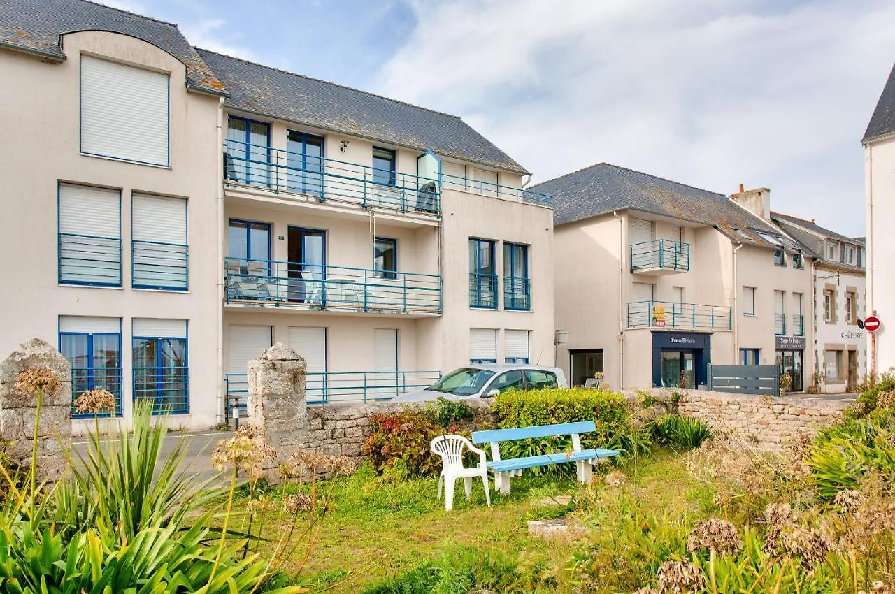 A 200M De La Plage, Appartement Vue Mer Pour 2 Plobannalec