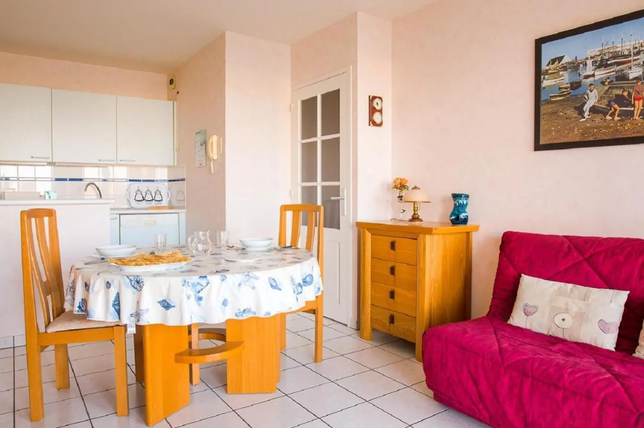 A 200M De La Plage, Appartement Vue Mer Pour 2 Plobannalec